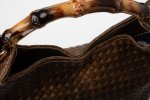 BAMBOO HANDLE LEATHER BAG IN OLIVE GREEN