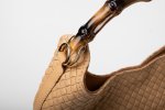 BAMBOO HANDLE LEATHER BAG IN POWDER