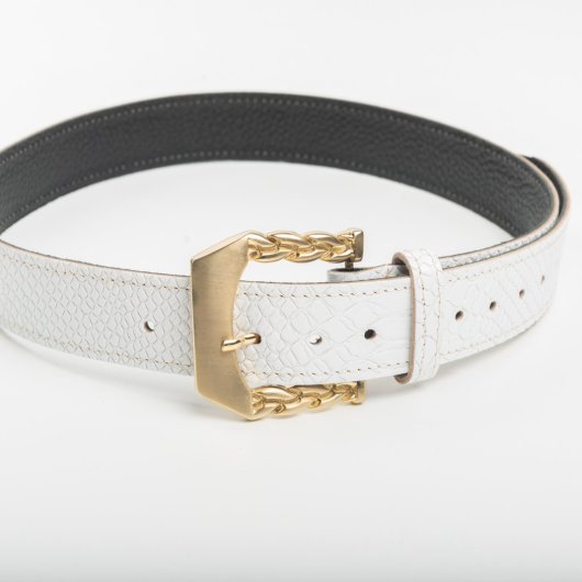 WHITE LEATHER BELT WITH GOLDEN BUCKLE