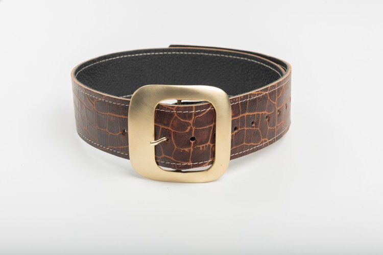 BROWN LEATHER BELT WITH SQUARE VINTAGE BUCKLE