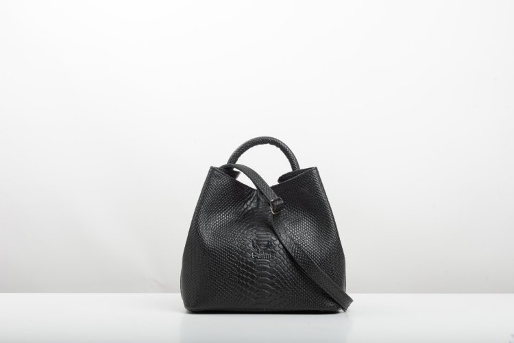 ROUND-HANDLE LEATHER BAG IN BLACK