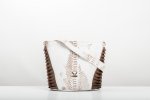 LEATHER SHOULDER BAG IN WHITE-BROWN